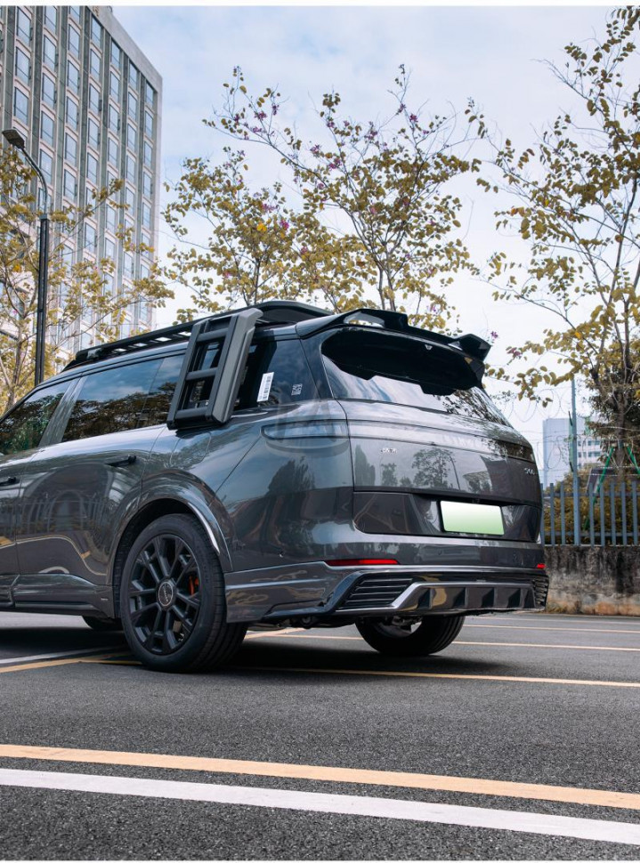 Комплект обвесов для Lynk&Co 900 (передняя + задняя губа + боковая юбка + арки)